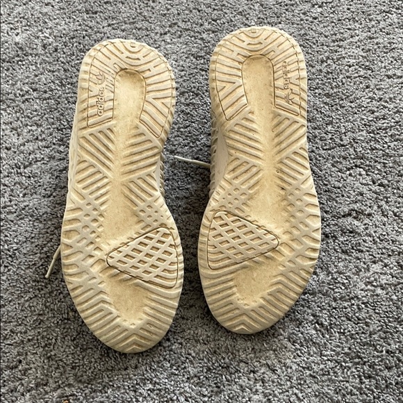 Nude adidas sneakers !!🤎 - Picture 2 of 4